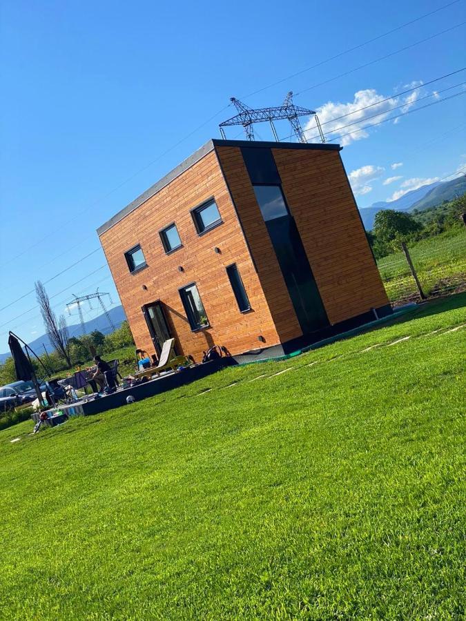 Tiny House - Baia De Fier Otel Dış mekan fotoğraf