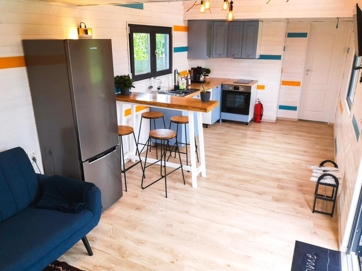 Tiny House - Baia De Fier Otel Dış mekan fotoğraf