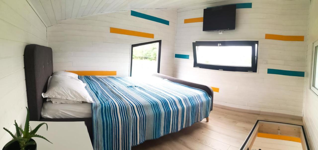 Tiny House - Baia De Fier Otel Dış mekan fotoğraf