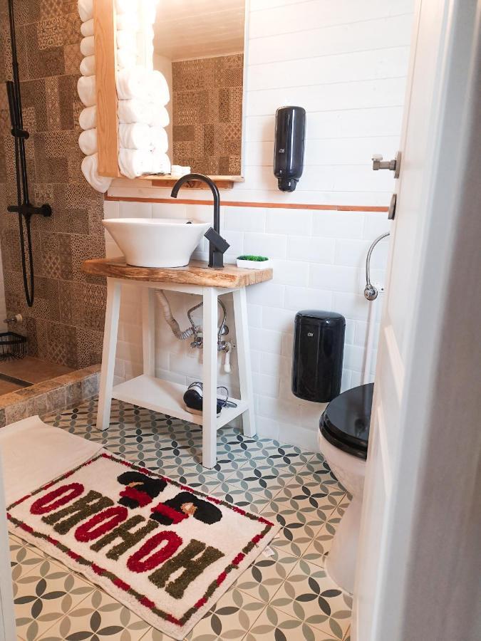 Tiny House - Baia De Fier Otel Dış mekan fotoğraf