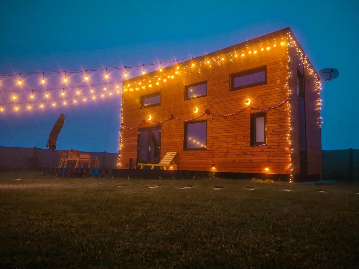 Tiny House - Baia De Fier Otel Dış mekan fotoğraf