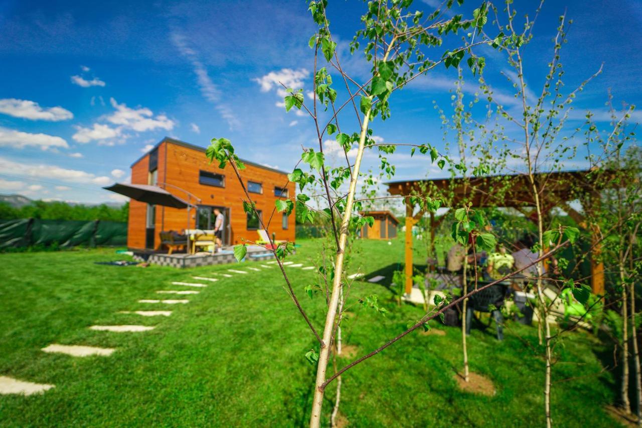 Tiny House - Baia De Fier Otel Dış mekan fotoğraf