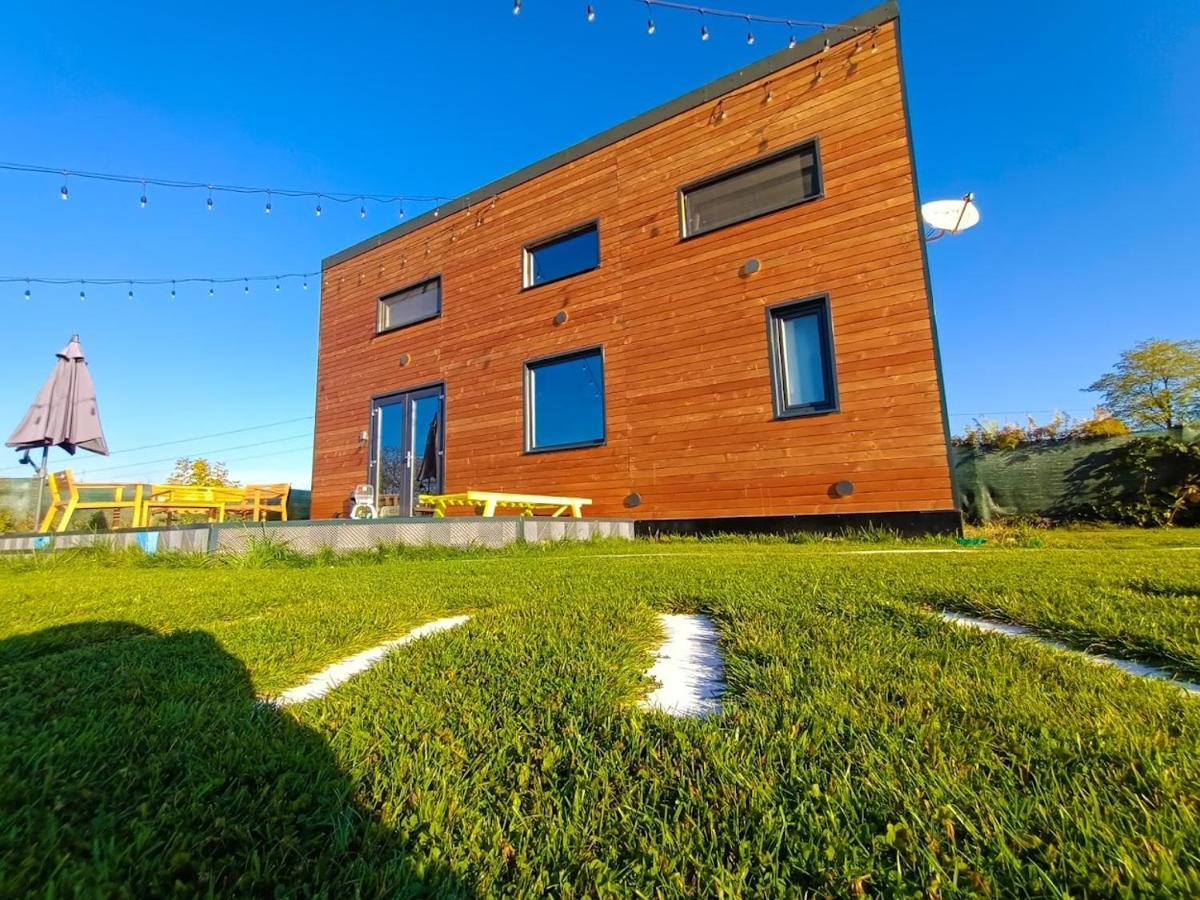Tiny House - Baia De Fier Otel Dış mekan fotoğraf